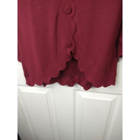 Hawthorn Woman S Knit Blouse Back Button Scalloped Design Red Pullover Casual - Picture 3 of 8
